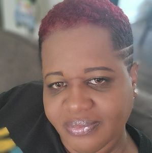 Meet your Posher, Tonya